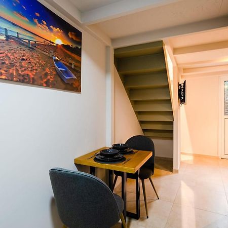 Uncover Kalamata'S Hidden Gem - Cosy City Nest エクステリア 写真
